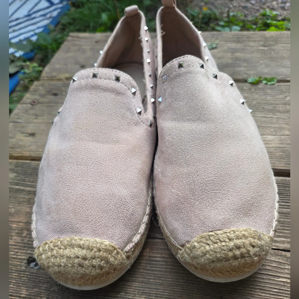 Marc Fisher Studded Espadrille Slip On Sneakers Beige Suede Flats 8.5